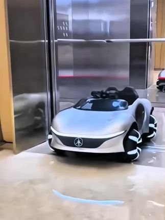 儿童电动遥控汽车四轮车玩具车可坐人男孩女孩电动遥控汽车#儿童电动遥控汽车#儿童电动四轮车玩具车#儿童电动车推荐