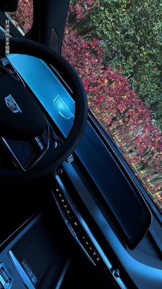 这个大连屏谁受得了。#凯迪拉克XT5