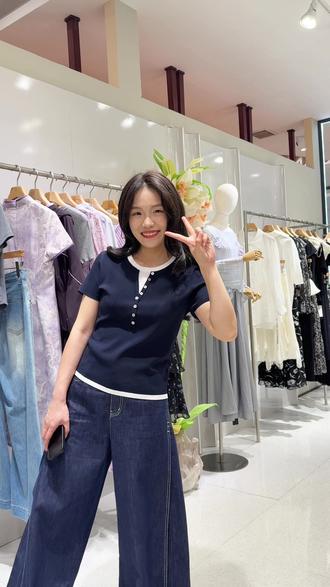 卓别林说:"当你开始爱自己,全世界都会来爱你。"是女儿,是妻子,是妈妈...经历了人生上半场的兵荒马乱,从现在开始重养自己一遍,好好捯拾自己,以自我为中心人生下半场,要活成自己喜欢的模样#临猗朗文斯汀女装 #临猗朗文斯汀 #朗文斯汀 #LWEST #临猗南风百货