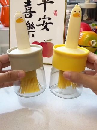 【新疆直发】按压式家用硅胶油刷带瓶烙饼食品用烧烤烘焙一体油刷瓶#按压式油刷 #一体油刷瓶 #油刷瓶一体 #油刷瓶 #厨房好物