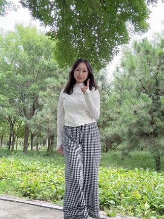 力推的纯棉格子裤#随性简约穿搭 #慵懒风感穿搭 #休闲阔腿裤