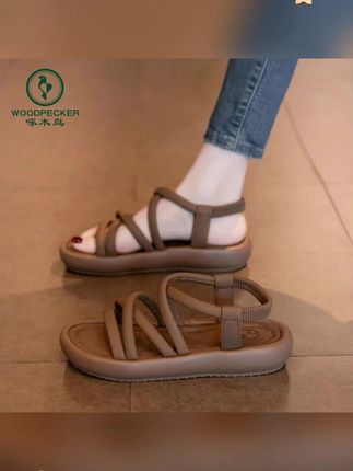 啄木鸟绝美厚底罗马凉鞋女2025夏季新款休闲百搭时尚软底沙滩鞋子#罗马鞋  #啄木鸟凉鞋  #百搭女鞋  #凉鞋女  #厚底凉鞋