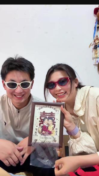 订婚宴上出片又不贵的拍照小道具汇总来喽 距离订婚倒计时三天!!!家人们没想到直男货哥给我准备了么大的惊喜#订婚新婚礼物备婚好物 #订婚 #订婚宴布置 #订婚礼物 #备婚好物分享