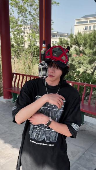 现在的痛是对过去的悼念#说唱 #街尼旋律 #街尼 #说唱新人