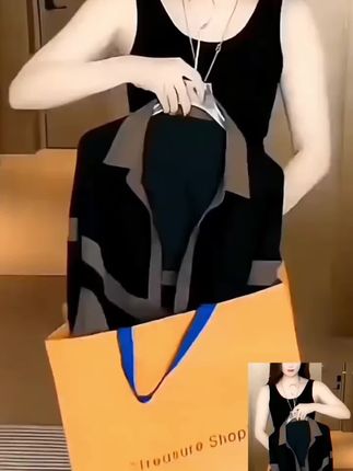 #时尚妈妈装 #早秋穿搭 #百搭上衣 #妈妈装外套 #外套穿搭