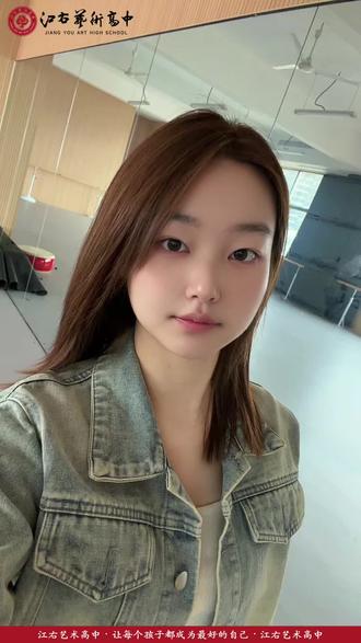 中考家长必看!321分就能冲本科,比纯文化低165分!
文化课差的孩子,选对赛道照样上本科!
2025美术高考数据曝光!本科率65%碾压纯文化!