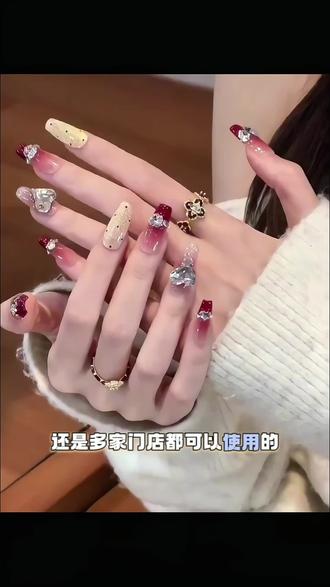 #指尖姐姐 59.9不限款式不限钻.我闺蜜说必须给我安排#美甲分享 #新年美甲 #新年美甲安排上了 #强烈推荐 @DOU+上热门 @DOU+小助手