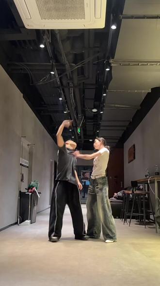 请把你手放开~#姐最拽#DD唯编舞