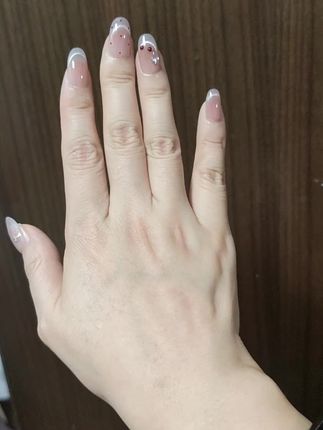 最近超爱的一款,无美颜无滤镜#短指甲也可以这么美 #超好看的美甲 #显白美甲