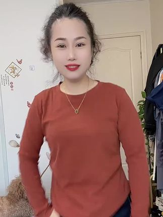 秋季上新爆款设计感掐腰圆领显瘦长袖T恤早秋正肩外穿内搭打底衫#看过来 #快来看看 #时尚百搭休闲长袖上衣