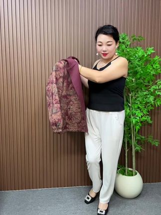 秋季新款外套大码妈妈装100斤穿到230斤#时尚穿搭 #气质优雅 #百搭穿搭 @DOU+小助手