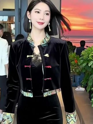 #秋季新款新中式国风外套正反两穿女套装 #优雅气质 #高端大气 #谁穿谁漂亮 #新款时尚女装