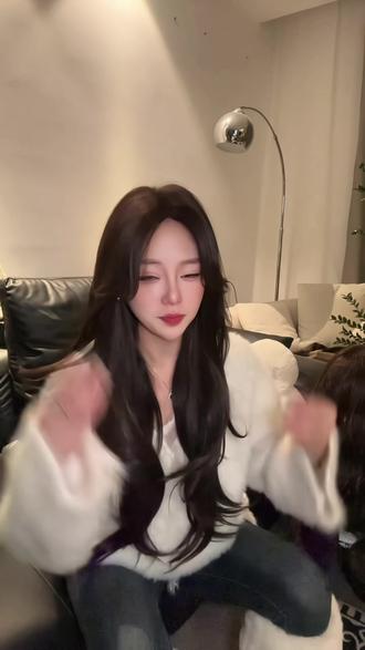 人鱼卷比初雪先降临 #假发 #秋冬发型推荐 #跨年发型 #假发测评 #氛围感