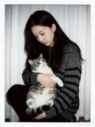 豆包你还是太权威了,和宠物拍立得合照指令教程来啦! #豆包ai #豆包P图已经nextlevel了 #宠物 #合照#指令