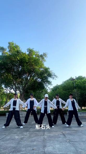 好一朵霸气的格桑花,音乐越听越好,姐妹们来跳舞💃💃💃#广场舞不跪的花