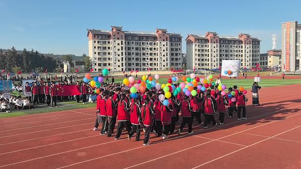 彩色的是气球,也是你们精彩的人生!