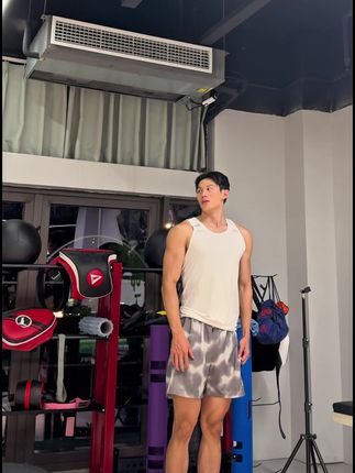 帅到不行的运动紧身背心 #打球穿什么 #训练 #速干背心