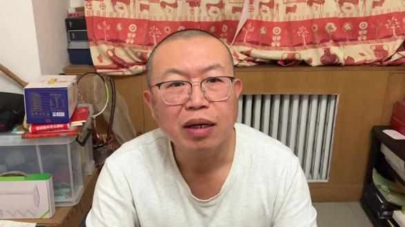 春节将至,别忘了给长辈红包,每个人小时候都会收到长辈给的红包压岁钱,但长大了,记得要给长辈红包。
冷知识:为什么没有两元了
二的大写有五种写法,分别是:贰、貳、貮、弍、弐。
贰:“贰”是标准写法,在财务、会计上应用广泛
貳:“貳”是人民币上的用法
貮:“貮”是“貳”的异体字,“貮”是由“貳”字演化而来的,它将“貳”字中的“二”向上移,形成了“貮”字。
弍:“弍”是“二”的古字,是一个生僻字,其历史渊源比较悠久。
弐:“弐”和“贰”是异体字关系,其意思是一样的,该字的历史渊源也比较悠久。
我的我觉得我的妈妈是神仙,要不然我怎么会穿越呢,2006年能达到能拿到2005年的判决书,我觉得我的妈妈是神仙,要不然我怎么能看见楼顶漏水,群租和群租人员更改健康码。街道办的人和警察都看不见!?
干了十几年的工作被剥夺了,仅有一处住房,还被一群没孵出来的王八惦记着(刚从网上看的说法)。
我反映老楼改造造假:群组人员群租8年锯断污水管,暖气主管漏水———有人编造管道老化,老楼改造更换管道————中标单位由两家在同一注册地的私人企业冒充国企拿假图施工————250万元没做标书上的电改,一栋楼改了?户———-提交造假证据还要被街道办工作人员打
21年在派出所被组织8年群租、更改健康码的“我爱我家”米银水等4人殴打、被威胁改成和任某和解,20年报警开墙打洞改成邻里纠纷。22年多次不出警,我打110求助后,仍删改3个流氓在派出所威胁我的监控,说12345是一群接线员乱派任务。向12385造谣我小脑萎缩不能自控。22年5.1派出所4、5台执法记录仪记录了:警察在我面前一边跳舞一边声称:“可以告,找督察,找纪委,找中央,找中组部”。110,110投诉台,东城督察也听了录音。#李利彬#真实事件 #童年回忆 #维护正义