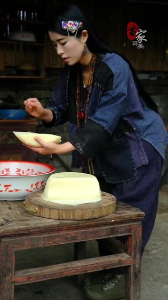 美味的米豆腐,QQ弹弹,好吃停不下来#美食 #我的乡村生活 #好物推荐 #还原苗族生活本色#家乡特色小吃