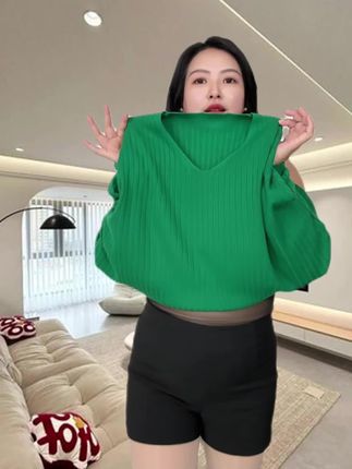 秋季新款v领纯色大码针织连衣裙休闲宽松遮肉显瘦洋气百搭335 #百搭显瘦 #针织衫#宽松版型 #大码女装#大码搭配