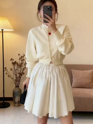 #秋冬穿搭新鲜感在线 #早秋通勤出游穿搭一起拿捏 #品质女装 #今天穿什么 #谁穿谁好看