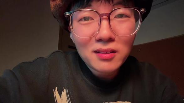 有人说余承东不懂技术?你看看他毕业的大学再说