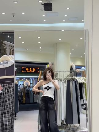 站在新起点,迎接新挑战,创造新成绩.晚一点开播哦#夏季穿搭 #夏天该有的样子 #今日穿搭 #夏天该有的样子