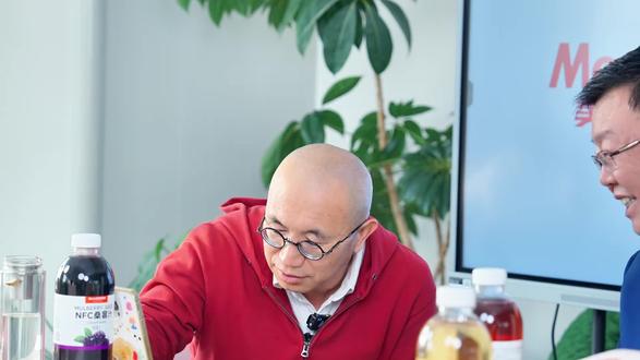 爆炸新闻。太原美特好之↙储德群。何去何从