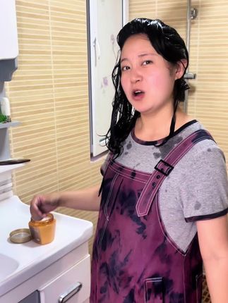 如果你们头发也非常的毛糙,没有光泽,真的可以试试咱家这款发膜,他洗一次抵15次护发素,顺顺滑滑的,坚持使用,非常有效果#发膜