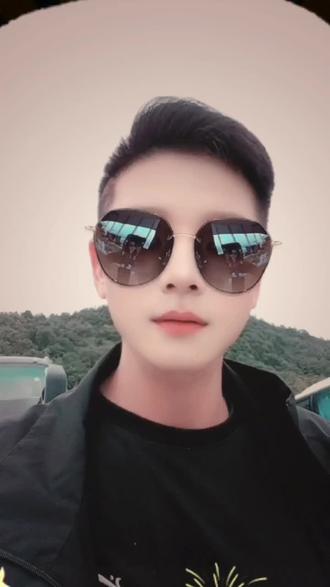 墨镜一戴换个角度看世界