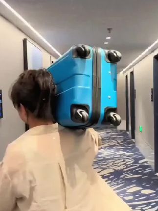 公共浴巾可别用了,谁知道 上一个干过啥。这个#假期 准备玩水住酒店的,你就带 上这个#一次性浴巾 干净卫 生,泡温泉也贼好使