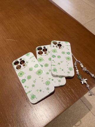 四叶草代表幸运,因为它还叫幸运草~~#手机壳 #这个手机壳真的长在我心巴上了 #爱了爱了 #四叶草 #超喜欢