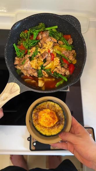 吃简单点才舒服!低卡减脂餐好满足😋 一人食的减脂餐就是这么简简单单,好吃又清淡~
#清淡饮食 #生活化减脂 #懒人的健康饮食 #低卡低脂餐 #真实生活分享计划