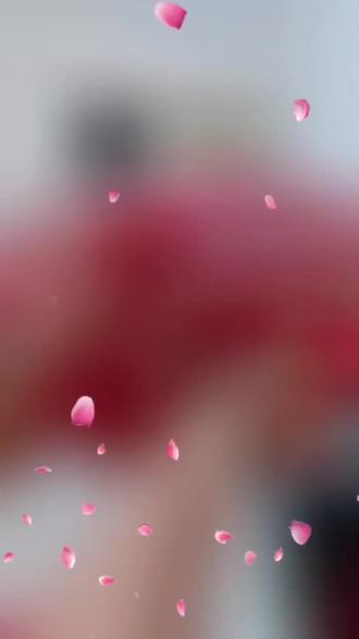 一份付出一份收获,
2026今年儿子上班挣钱了,
1000元的大红包美死我了
非常高兴也非常激动,
谢谢儿子。
也祝愿儿子新年快乐工作顺利健康平安🎁 🎁