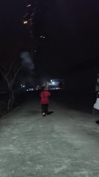 #真实生活分享计划 小鲁班扛加特林