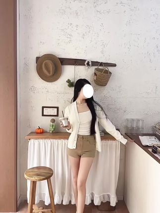 #拍照姿势 #今日穿搭 #穿搭分享 #辣妹穿搭 #ootd穿搭