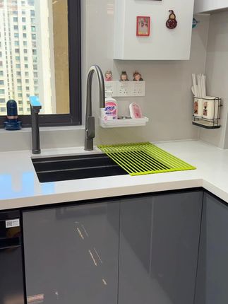 质感很好水槽多功能架物架,抹布和洗碗的工具都放上,下面还带沥水盘,打扫台面卫生也方便了,实用又美观#厨房好物 #置物架#水槽置物架 #收纳整理 #厨房抹布置物架