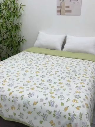 软软糯糯的夏凉被 ,盖着舒服还凉快,花色多图案也很好看,喜欢的姐妹提前备起来! #平价好物 #种草好物 #夏凉被 #床上用品