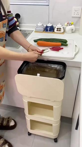 高款多功能厨房垃圾收纳桶,免弯腰超实用!
#多功能垃圾桶 #多功能置物 #厨房整洁 #热门垃圾桶 #厨房垃圾桶