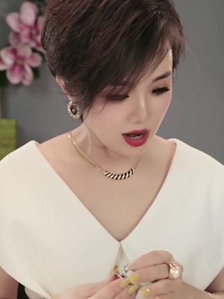 铜合金仿水晶耳饰 复古港风黑色圆形大耳环女新款宫廷几何耳钉040#热门 #热门音乐🔥 #热门短剧推荐