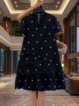 #夏季穿搭 #谁穿谁好看 #时尚减龄穿搭 #穿出自信穿出美丽 #时尚气质穿搭
