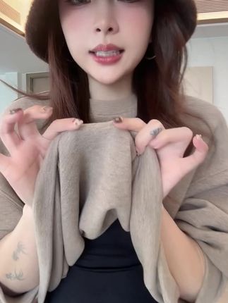 #显瘦穿搭 #大码女装 #洋气减龄 #时尚穿搭 #面料柔软舒适