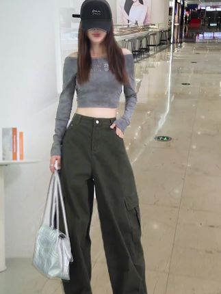 高街弯刀工装裤女款水洗做旧牛仔裤女2025新款设计感直筒裤阔腿裤#工装裤穿搭 #牛仔裤 #牛仔裤穿搭 #显瘦牛仔裤 #休闲穿搭 @DOU+小助手 @巨量千川