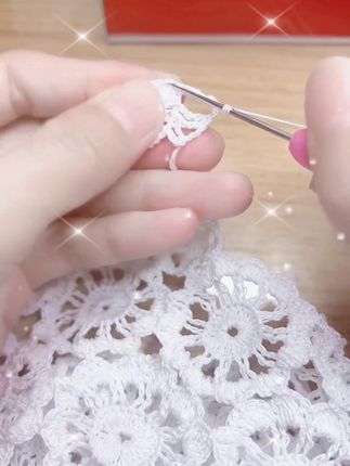 最近太忙,都没时间直播,想学习太阳花毛衣钩织的姐妹,可以直接拿教程哦,点击上方☝️小车车里就有#我的手工作品 #手工编织零基础教学 #手工钩织教程 #手工编织教程