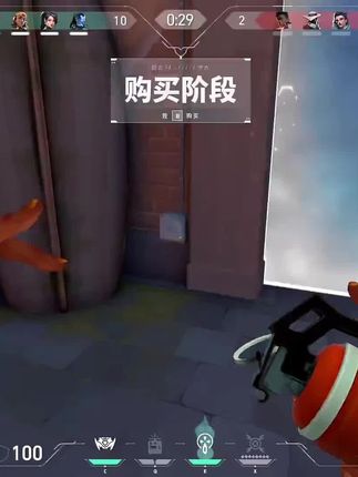 无畏契约玩家,未来科技风武器控必冲!支持月付,轻松解锁点券、皮肤道具和队伍礼包。.SYS系列皮肤超惊艳,枪身流动电流光效,瞄准镜带扫描动画,开火迸发激光束超有沉浸感。2025VCT礼包里,PRX卡面赛博感拉满,DRX标配武器有专属流光,开黑辨识度十足。手感与颜值双在线!#无畏契约福利 #瓦罗兰特好物 #无畏契约SYS皮肤