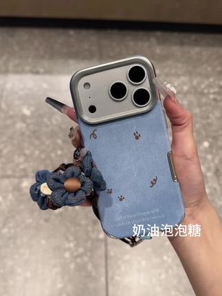梦中情壳~牛仔纹狗狗脚丫图案防摔壳子!小花花挂绳还可以手拎 好爱好稀罕#手机壳 #是时候安排一下了 #这个手机壳真的长在我心巴上了 #美出高级感 #可爱到爆炸💥