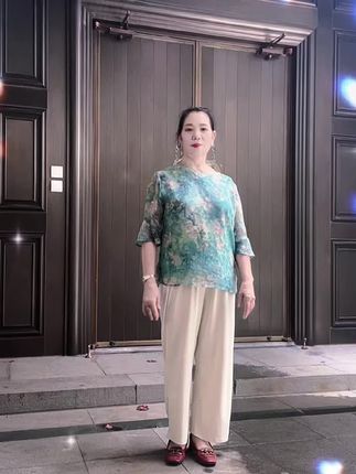 #蹦蹦跳跳没烦恼 #天天锻炼身体好#跟着节奏嗨起来