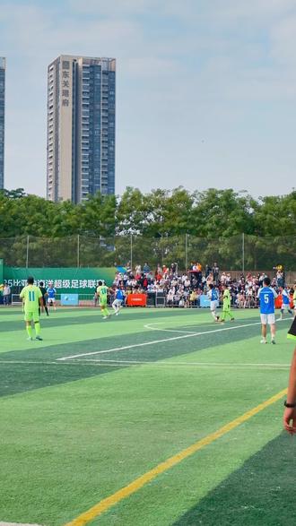 vlog | 2025比亚迪海超联赛初体验,一场球赛,双倍快乐!#比亚迪海洋全明星VS香港全明星#2025海超