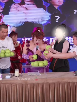 #平价好物推荐 朋友们,我们的梨子都是清晨采摘,而且是自然成熟,不打药、不催熟,每一个都像我手上这样皮薄肉厚,吃起来脆甜多汁,喜欢吃的赶紧下单吧!#应季水果 #优质水果 #口感特别好 #快来一起尝个鲜 @贵阳二小姐🐮7月15.16号大舞台回归 @小敏敏⁶¹⁸🌻(百姓大舞台)