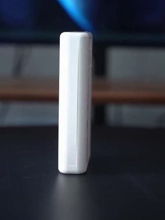 喜欢旅游的朋友一定要备一个这样的充电宝,它自带多种接口的数据线,oppo、华为、vivo、苹果的手机都可以充,甚至还能为它自己充电,相当于多了一个备用电池包,再也不用担心在外充电不方便的问题了。而且它是可以通过飞机安检的,携带也非常便捷。#充电宝#数据线#便捷#安检#飞机